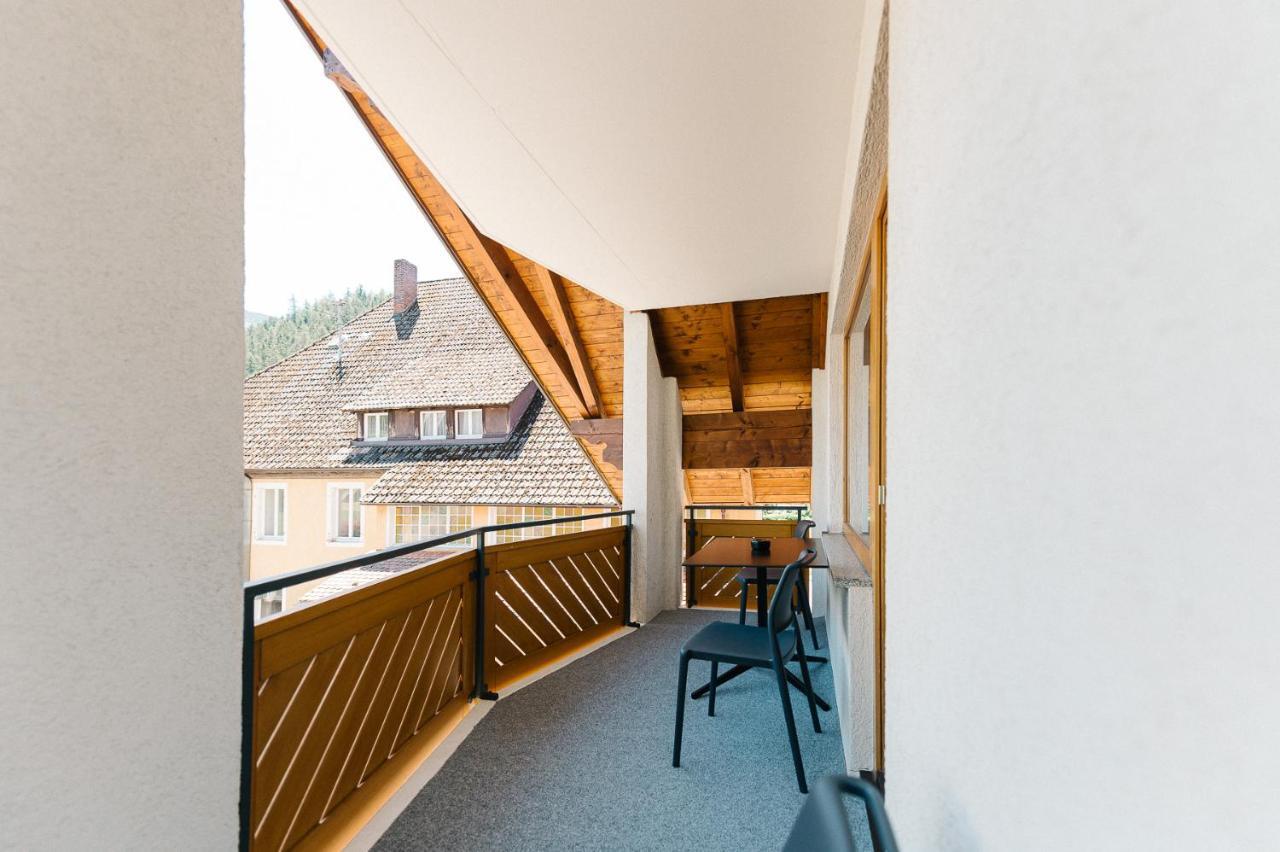 Moderne 2 Zi.-Fewo Blackforest Art Barrierefrei Naehe Freiburg Simonswald Exterior foto